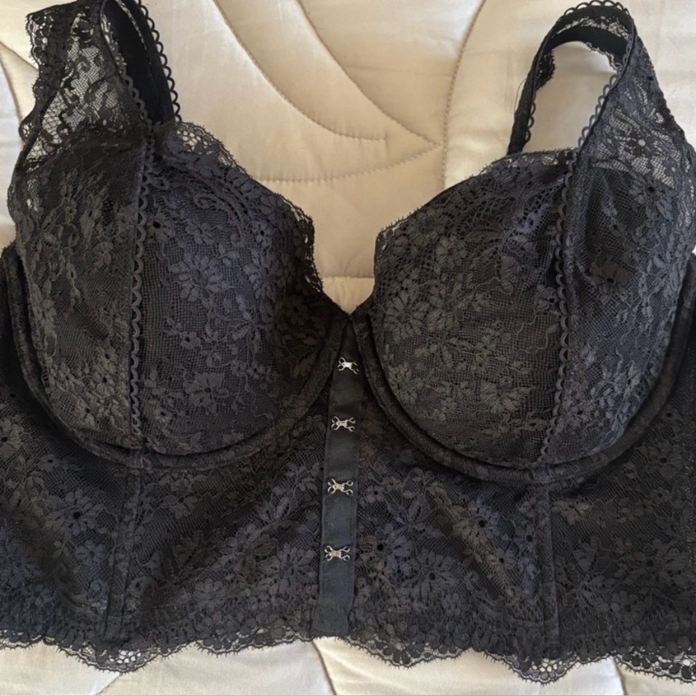 WOW*SALE* NEW Victoria’s Secret Black Bustier